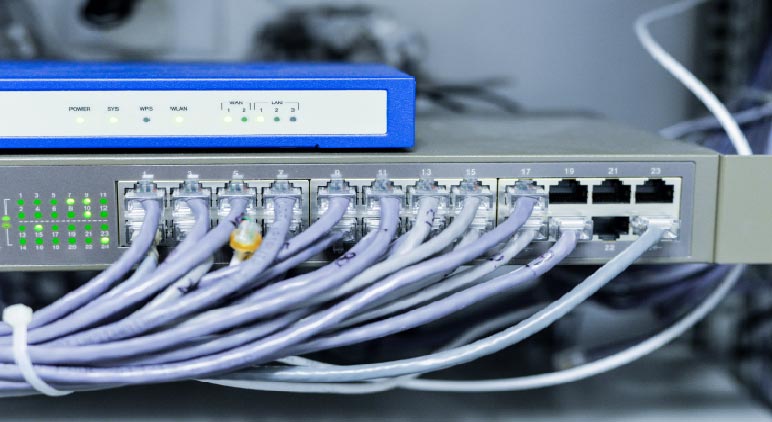 network-switch-with-cableadss